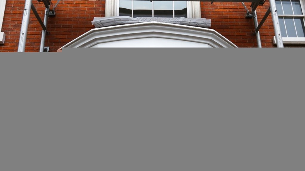 Bay Windows Holloway